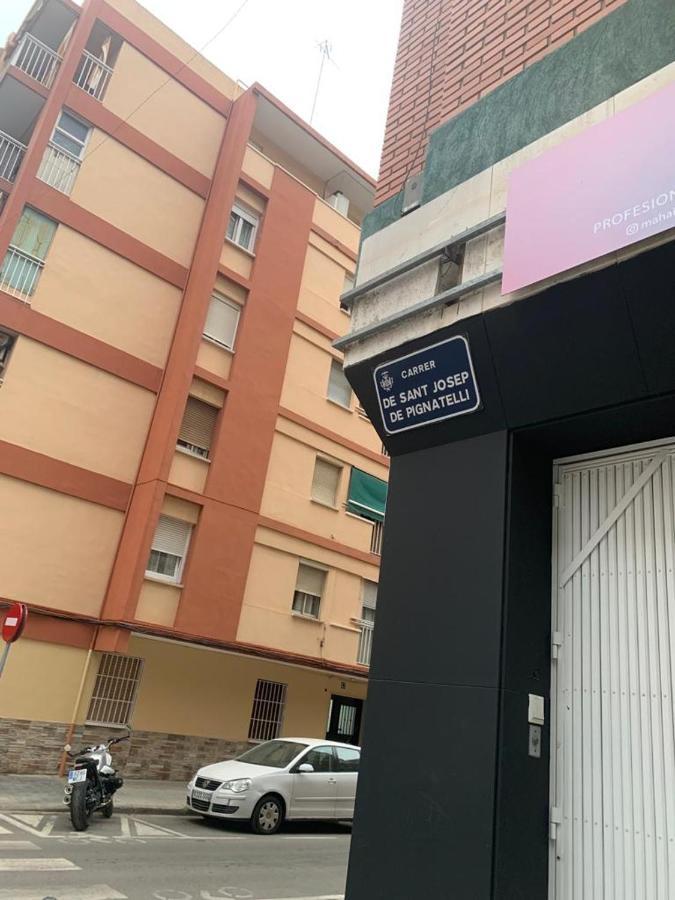 Habitacion Individual Apartment Valencia Exterior photo